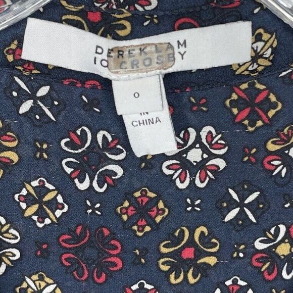 DEREK LAM 10 Crosby Top Womens 0 Black Red Print Button Up Blouse 100% Silk - Picture 6 of 8